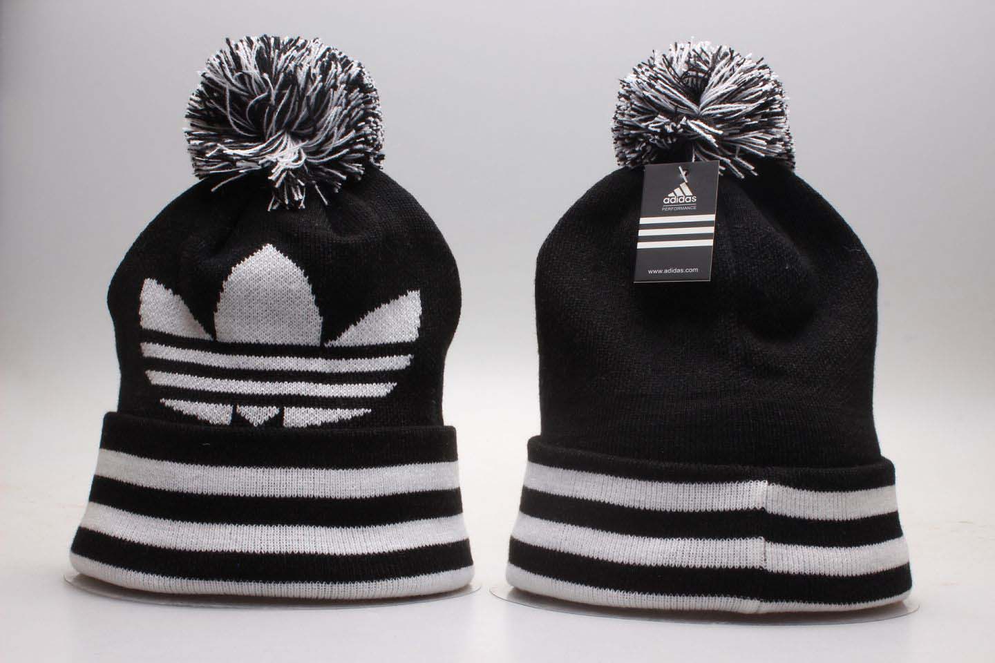 Adidas - Beanie - Stripe