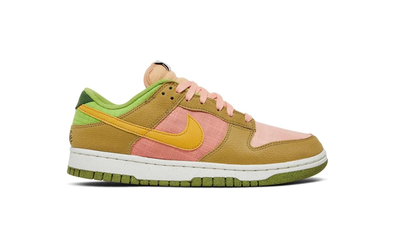 Nike Dunk Low - Sun Club - Arctic Sanded Gold